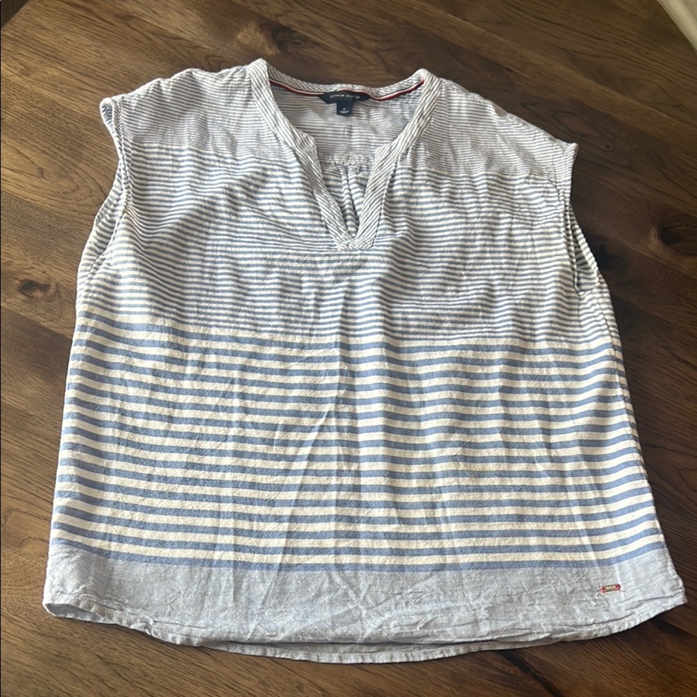 Tommy Hilfiger Lt Blue & White Sleeveless V neck Top Lightweight Medium